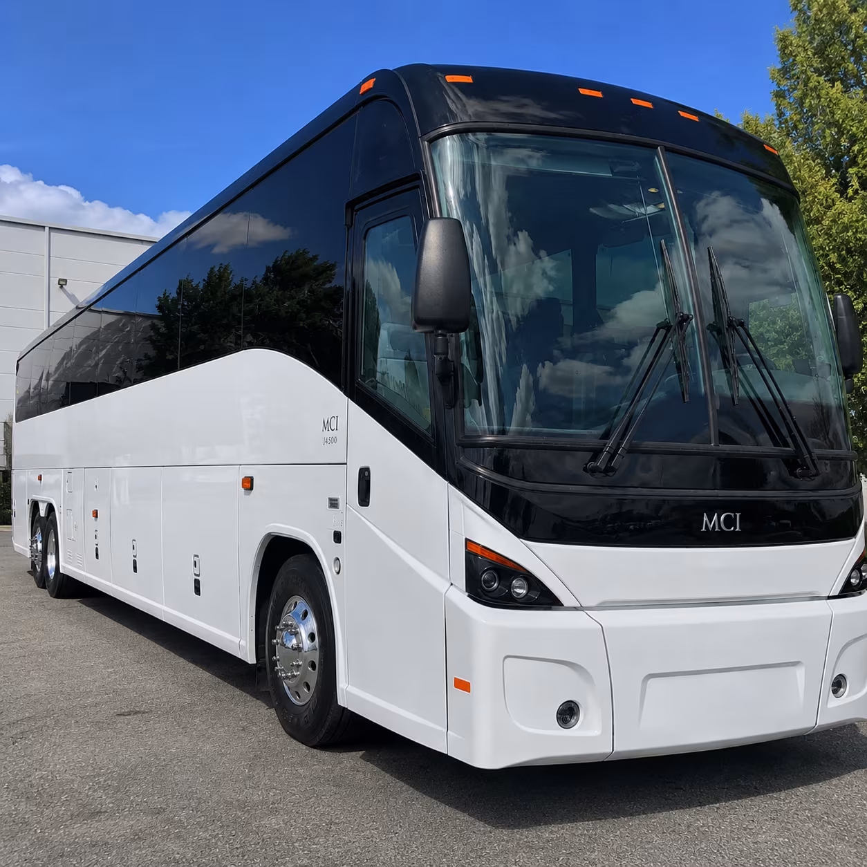 book group transportation for your next airport transfer 1