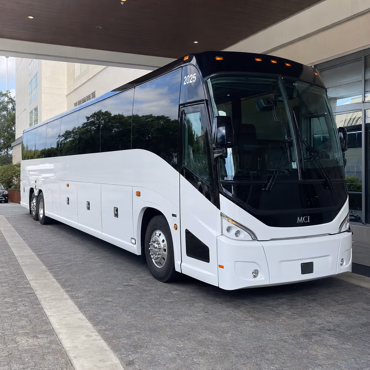 san antonio 54 passenger charter bus